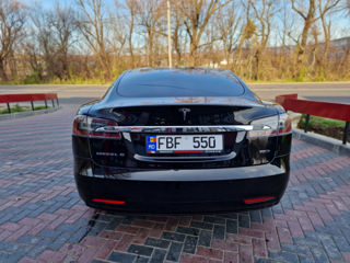 Tesla Model S foto 4