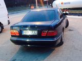 Mercedes E Class foto 1