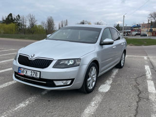 Skoda Octavia foto 1