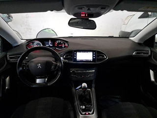 Peugeot 308 foto 8