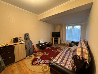 Apartament cu 2 camere, 42 m², Centru, Chișinău foto 3