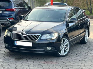 Skoda Superb foto 3