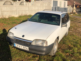 Opel Omega foto 2