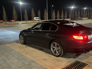 BMW 5 Series foto 3