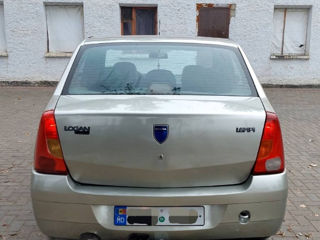 Dacia Logan foto 4