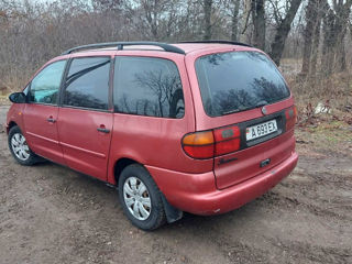 Volkswagen Sharan foto 4