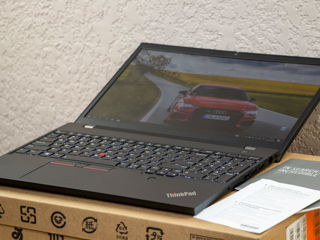 Lenovo ThinkPad P15v/ Core I7 10750H/ 32Gb Ram/ Quadro P620/ 500Gb SSD/ 15.6" FHD IPS!! foto 9