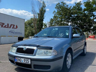 Skoda Octavia foto 2