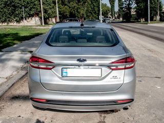 Ford Fusion foto 5