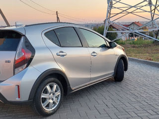 Toyota Prius c foto 3