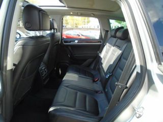 Volkswagen Touareg foto 9