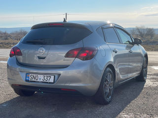 Opel Astra foto 2