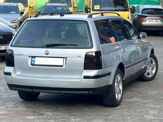 Volkswagen Passat foto 4