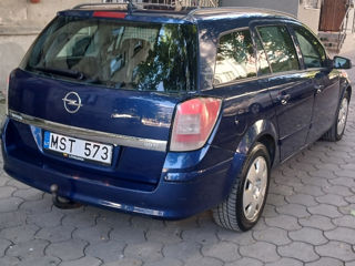 Opel Astra foto 10