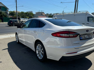 Ford Fusion foto 3