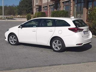 Toyota Auris foto 2