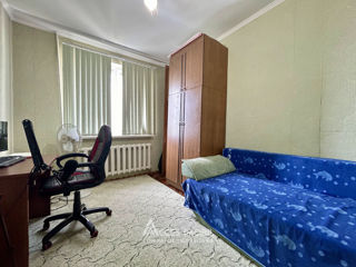 Apartament cu 3 camere, 72 m², Aeroport, Chișinău foto 5