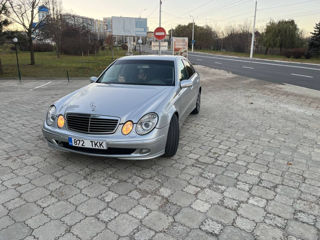 Mercedes E-Class foto 3