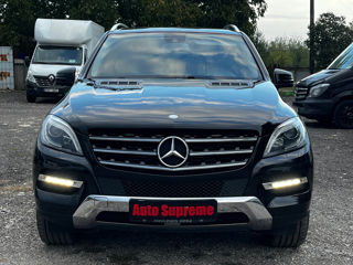 Mercedes M-Class foto 2