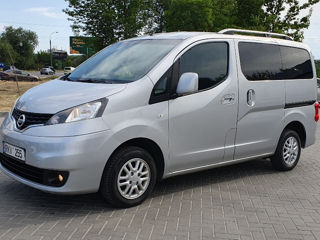 Nissan NV200 фото 1