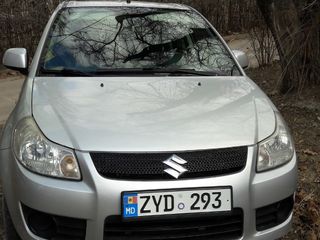 Suzuki SX4 foto 1