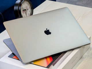 MacBook Pro 16 Retina 2020 (Core i9 9980HK/16Gb DDR4/1TB SSD/4Gb Radeon Pro 5500M/16") foto 7