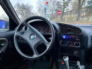 BMW 3 Series foto 15