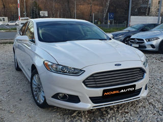 Ford Fusion foto 2