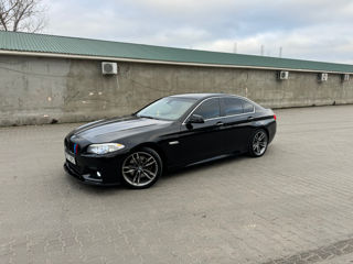 BMW 5 Series foto 2