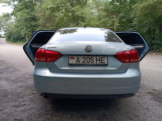 Volkswagen Passat foto 4