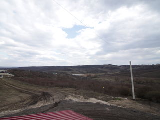 Vindem teren Colonita - 38 ari - in apropiere de traseul Chisinau - Tohatin! foto 4