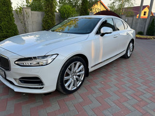 Volvo S90 foto 1