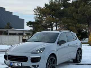 Porsche Cayenne foto 2