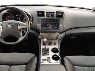 Toyota Highlander foto 5