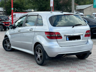 Mercedes B-Class foto 4