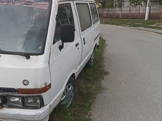 Nissan Vanette foto 4