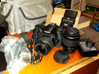 Продам комплект Canon EOS 60D foto 1