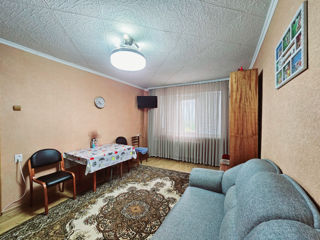 Apartament cu 2 camere, 42 m², Botanica, Chișinău foto 2