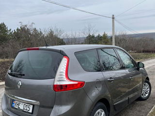 Renault Grand Scenic foto 4