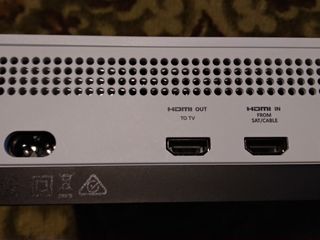 Игровая приставка Microsoft Xbox One S 500gb foto 5