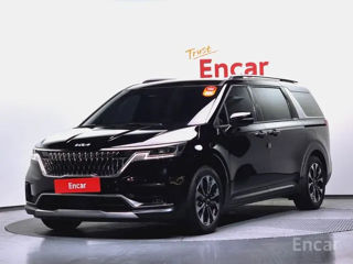 KIA Carnival фото 0