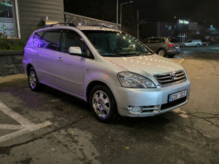 Toyota Avensis Verso