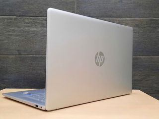 HP FullHD 17.3 (1920 x 1080), IPS - Core i5-1135G7 - 8 GB RAM - 1TB HDD+ SSD 128GB M.2 NVMe PCIe foto 3