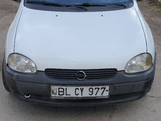 Opel Corsa foto 1