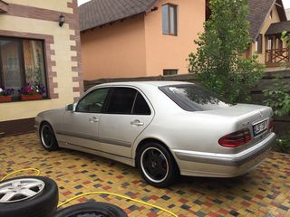 Mercedes E Class foto 5