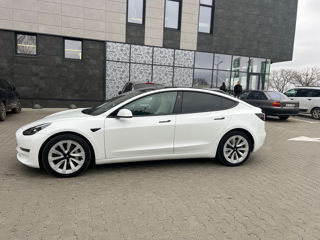 Tesla Model 3 foto 9