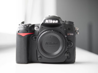 Nikon D7000 + grip Bălți foto 1