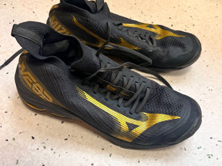 Mizuno wave lighting neo 2