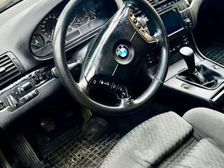 BMW 3 Series foto 5