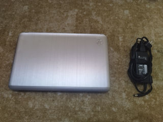 Toshiba Satellite L875-S7377 (на запчасти) foto 1